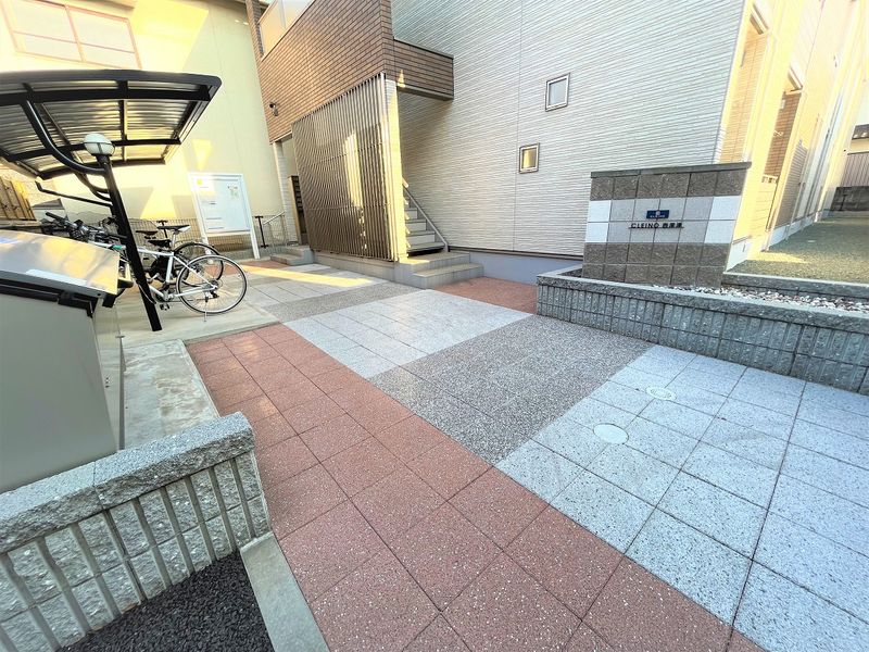 クレイノ西深津 エントランス