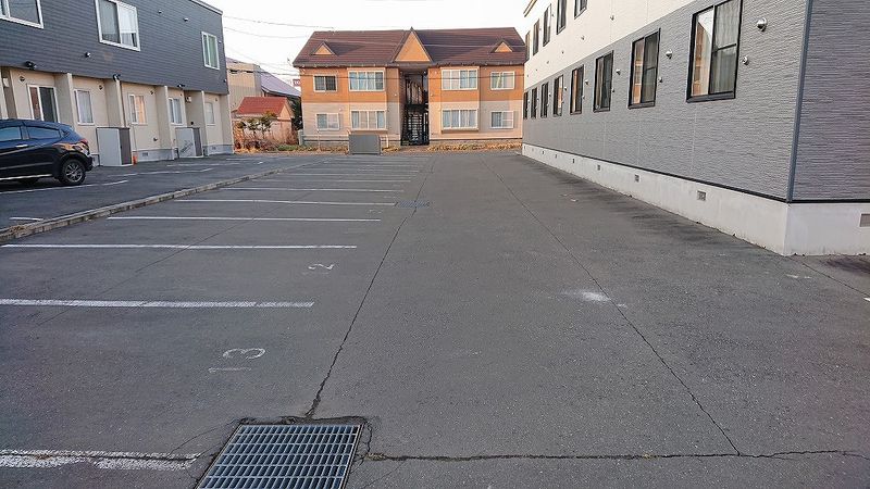 レオパレスエトワール　Ⅱ 駐車場