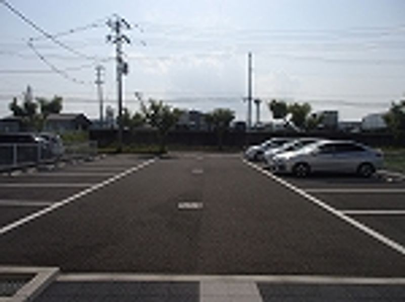クレイノクレメンテⅡ 駐車場
