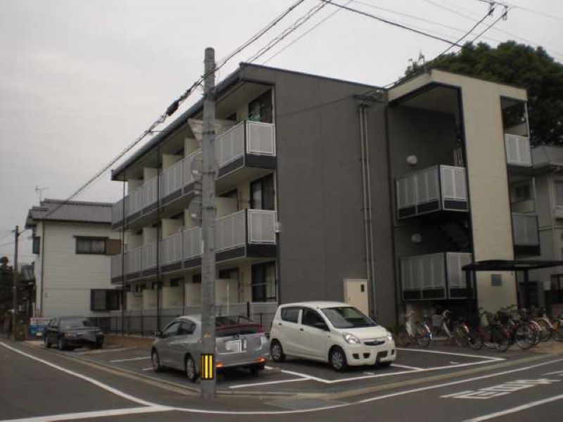 レオパレスＳＡＴＵＫＩ 外観
