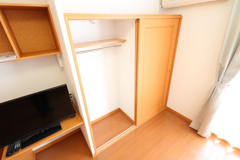 レオパレスツインズ 収納