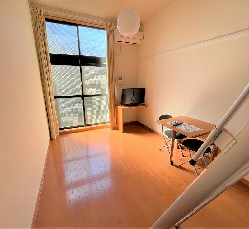 レオパレスエル　リーオ 居間