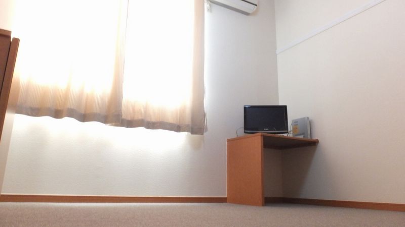レオパレス日本橋 居間