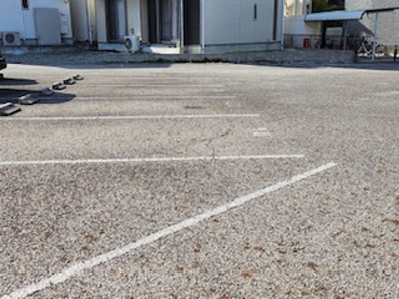 レオパレス田戸 駐車場