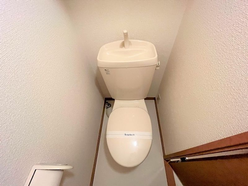 レオパレスセジュール和泉 トイレ