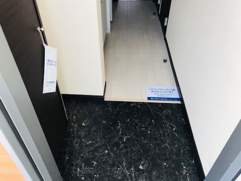 レオネクストレオスクエア 玄関