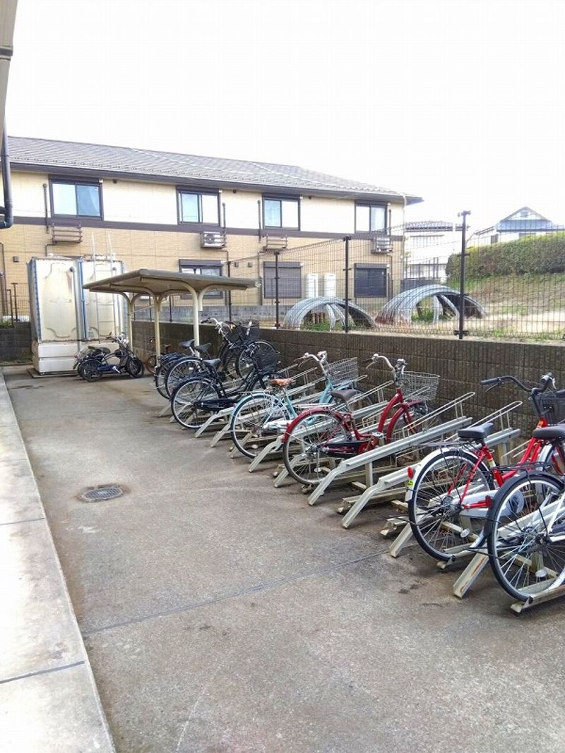 レオパレスＫＡＳＨＩＷＡ 共用部分