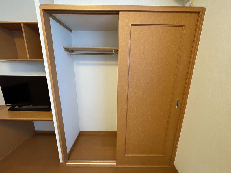 レオパレスプラージュ 収納