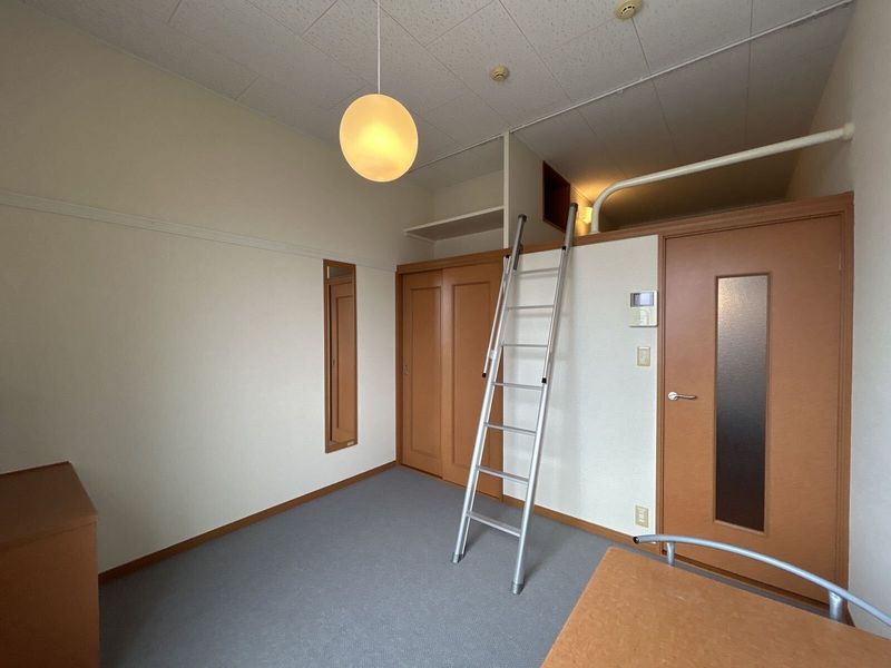 レオパレスエトワール彩Ⅰ 居間