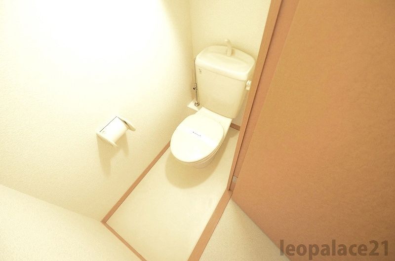 レオパレスフレイグラント多々良 トイレ