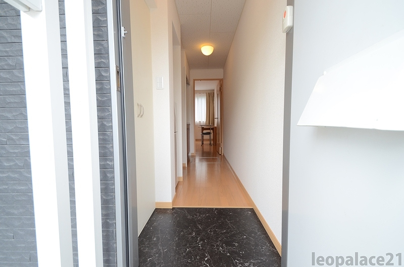 レオネクスト下妻アイビーシー 玄関