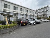レオパレスサニーホームズ 駐車場