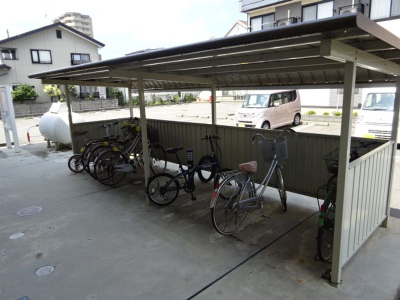 レオパレスカルミア住吉　Ｂ 共用部分