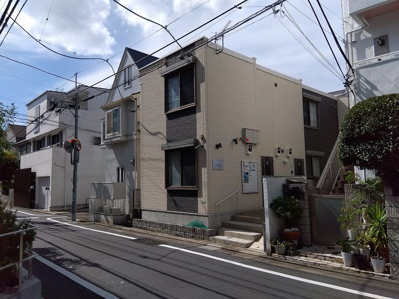 LEONEXT Marion Meguro 입구