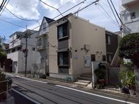 LEONEXT Marion Meguro 입구