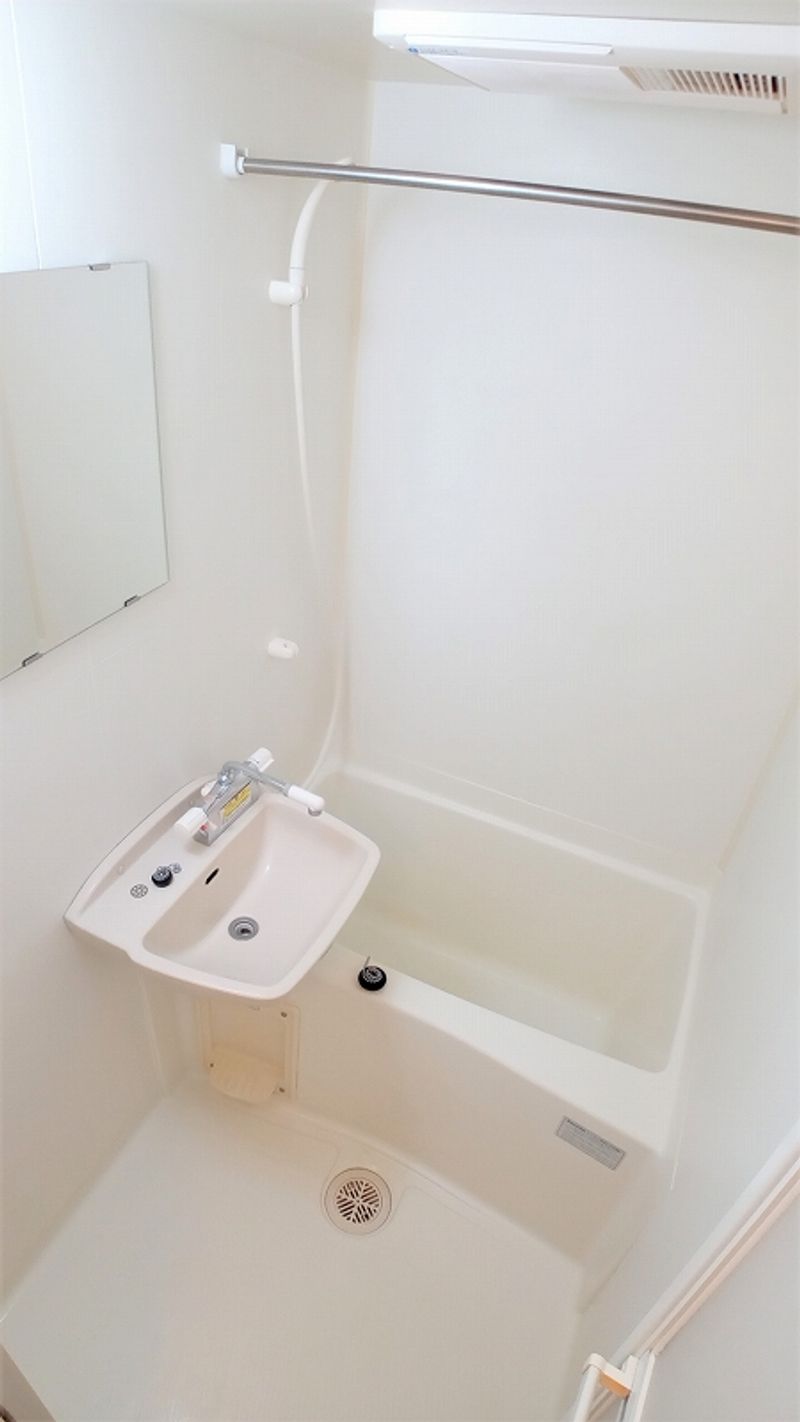 レオパレスアルシオネ 風呂