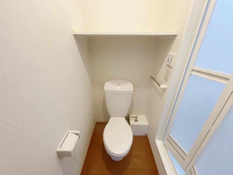 レオパレスネスト中百舌鳥 トイレ