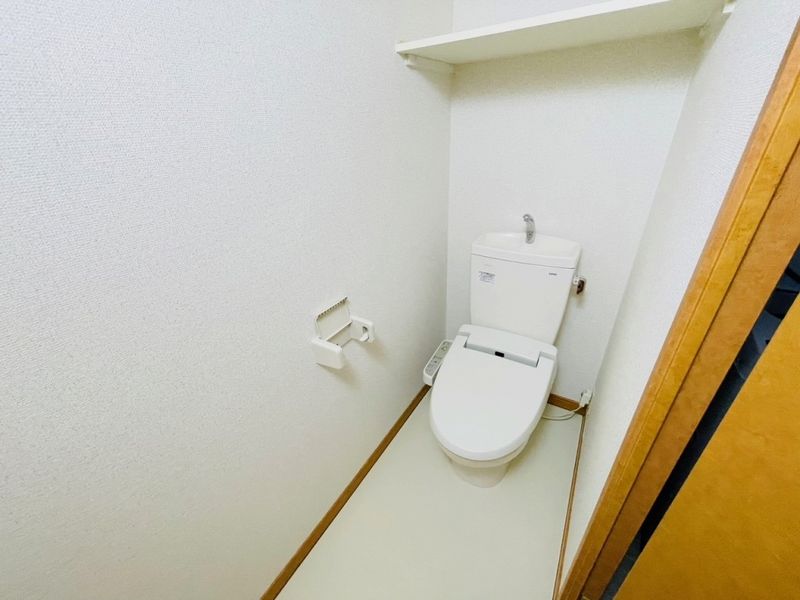 レオパレスライジング・サン トイレ