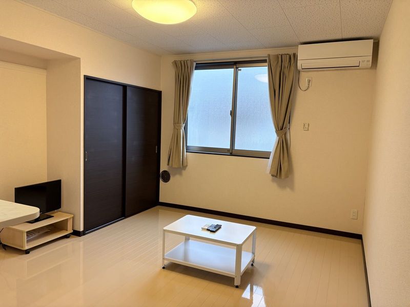 LEONEXT Musk Rose Living room