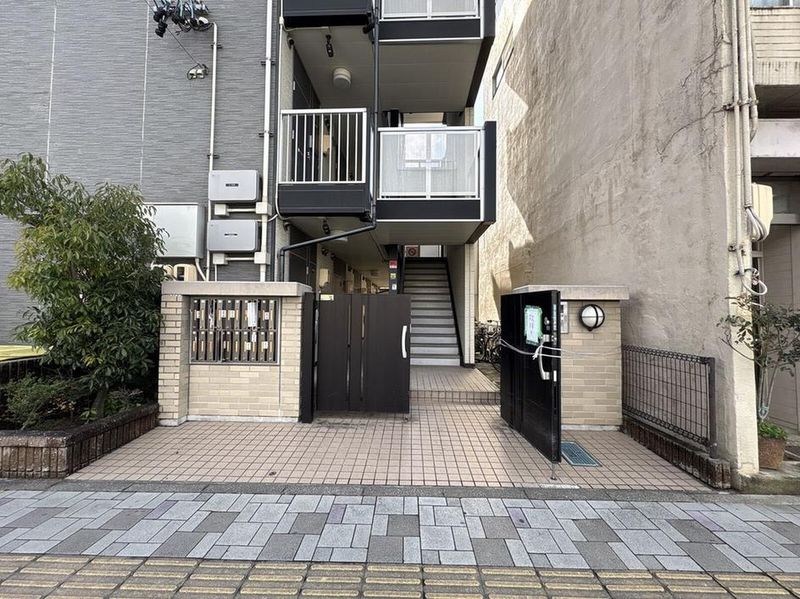 leopalace Selorm B Entrance