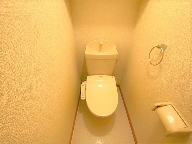 レオパレスグレース　１６ トイレ