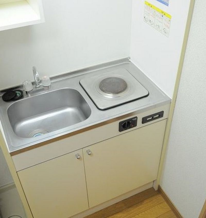 レオパレススズキ キッチン