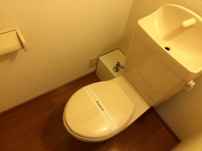 レオパレスサンセール トイレ