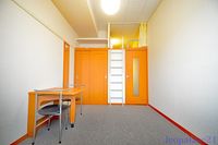 レオパレスガーネット合川 居間