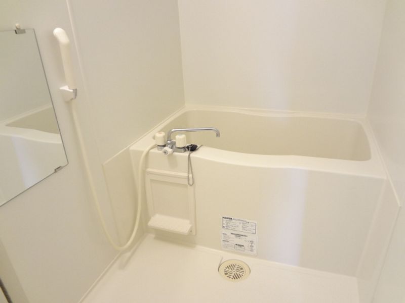 レオパレス祐久野 風呂