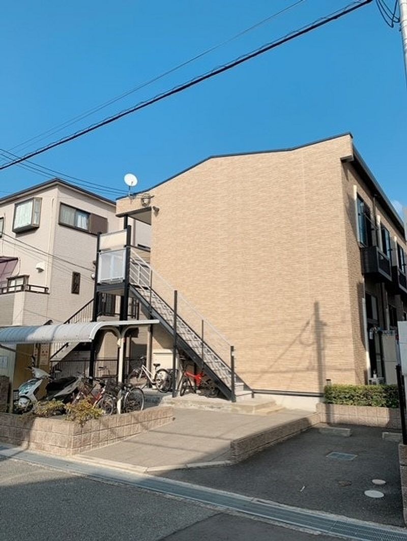 レオパレス甲子園高潮町Ⅱ エントランス