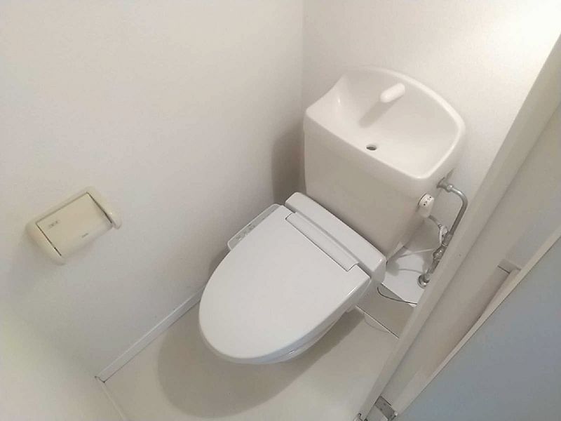 レオパレス峰の坂 トイレ