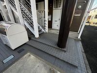 レオパレス野川パークサイド エントランス