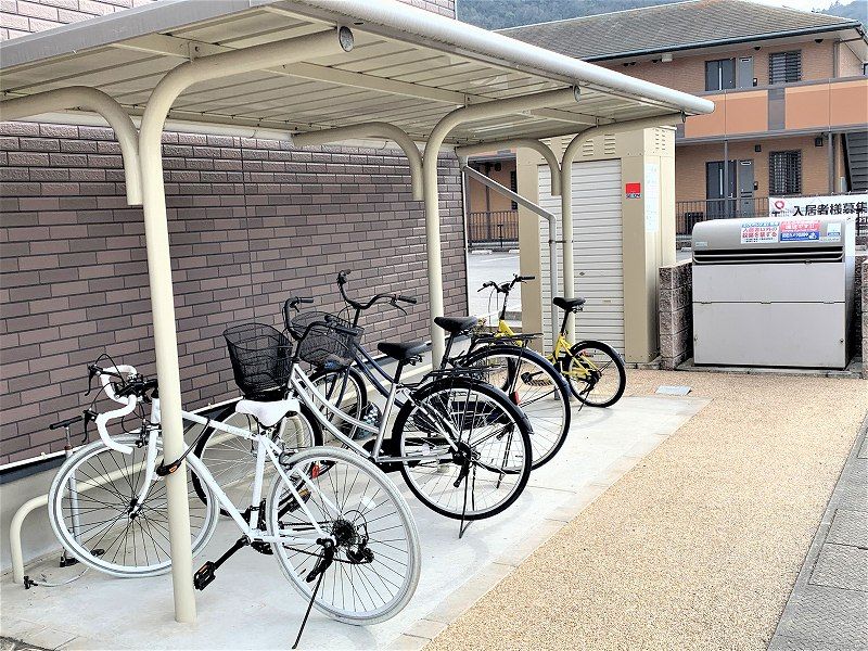 レオネクストウイングＡ 共用部分