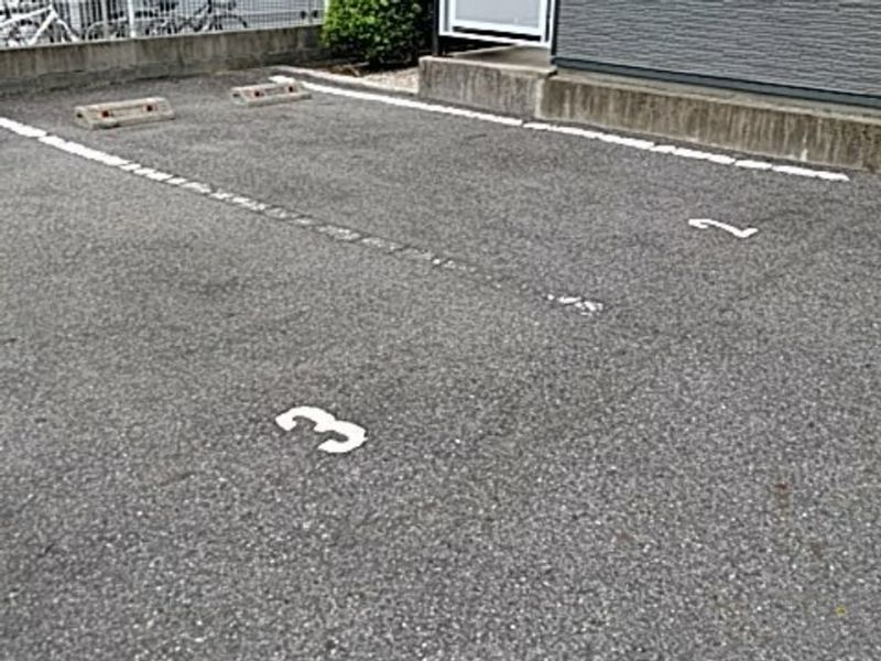 レオパレス大林Ⅰ 駐車場