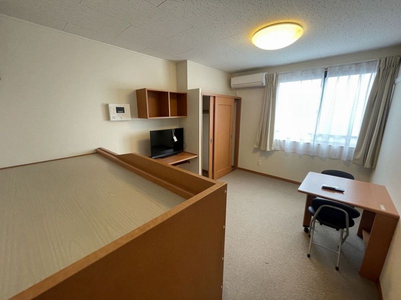 レオパレスベルウィング 居間