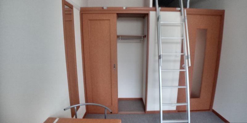 レオパレスグランドゥール綾 収納