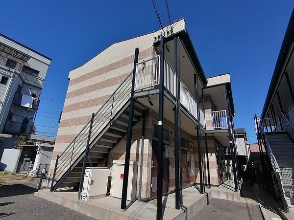 leopalace H&K exterior