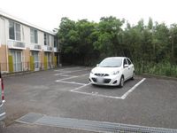 レオパレスいちごＣ 駐車場