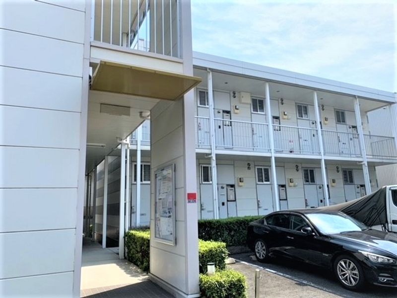 レオパレスクレスト 駐車場