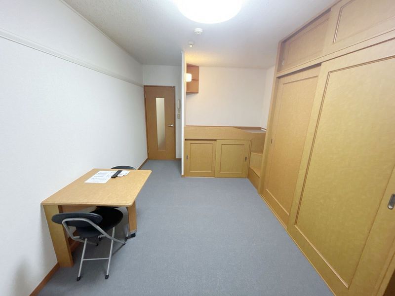 レオパレスアクエリアス 居間