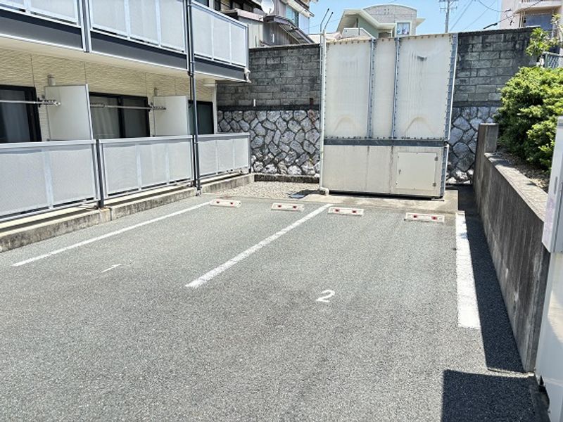 レオパレスエクセルケンＦｏｕｒ 駐車場