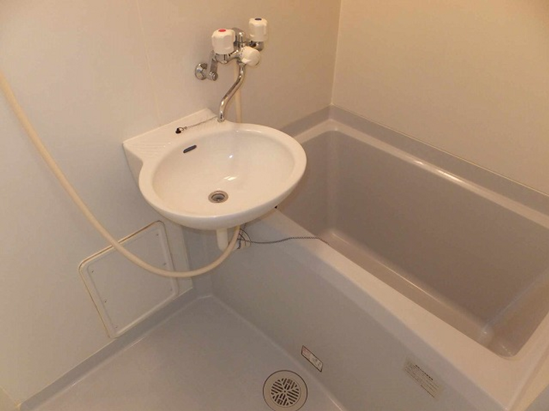 leopalace Crest Bathroom