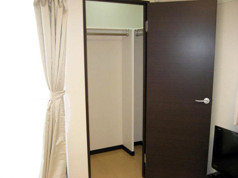 LEONEXT Oak Toyonaka Kho lưu trữ