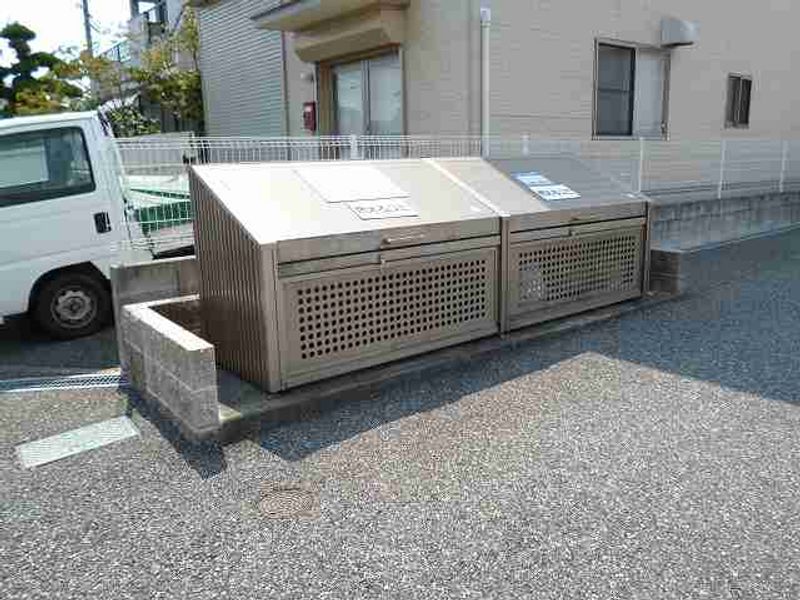 レオネクスト入地 共用部分