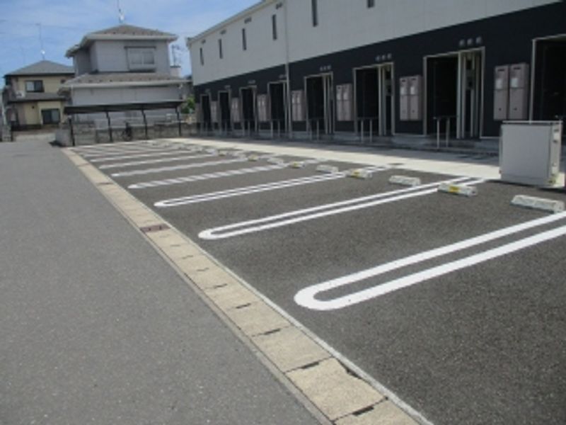 レオネクストＫＡＴＳＵＲＡⅡ 駐車場
