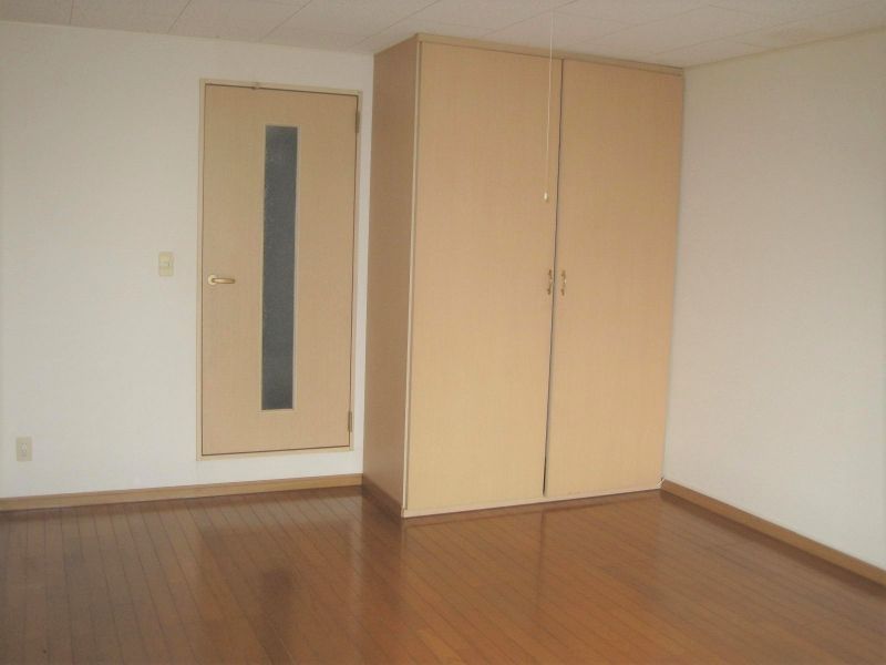 レオパレス輝石 収納