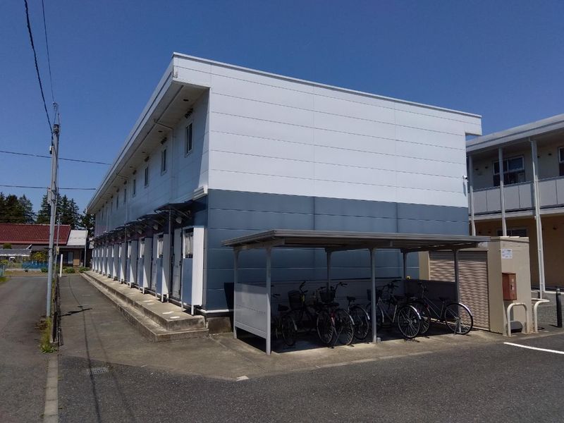 レオパレスセレーノ エントランス