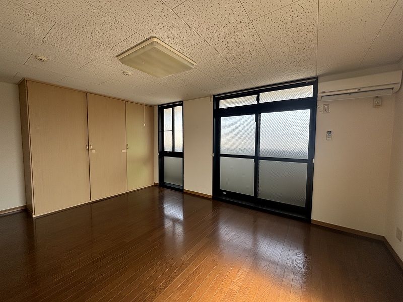 レオパレスＬｉｇｈｔｌｉｆｅⅠ 寝室