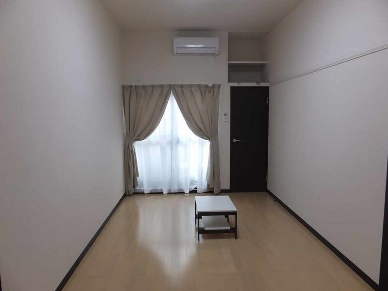 レオネクストアスカル大和 居間