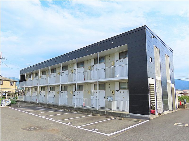 レオパレスハーモニー高川原 外観